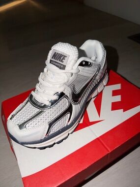 Nike Vomero 5 White with Metallic Silver Swoosh